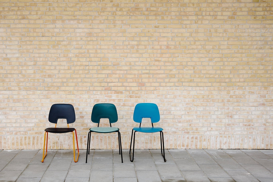 The Science of Circularity: Why Your Chair is Fisherman’s Green, Keyboard Black, or Pharma Blue